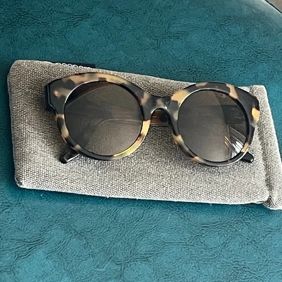 BARTON PERREIRA ISADORA Sunglass Frames - Picture 11 of 16